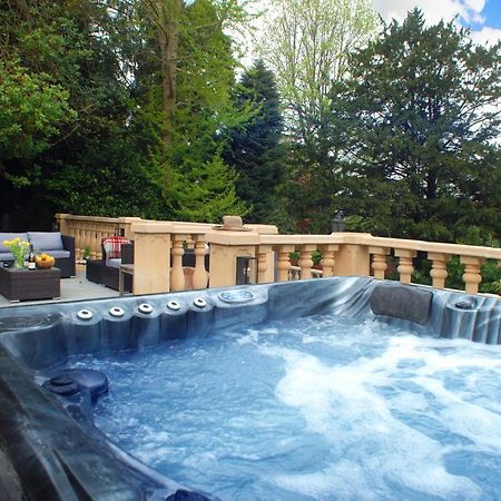 The School Rooms Estate Beautiful, Georgian Apartments With Private Heated Pool And Hot Tub Wifi And Parking Near Bath Box (Wiltshire) Exterior foto