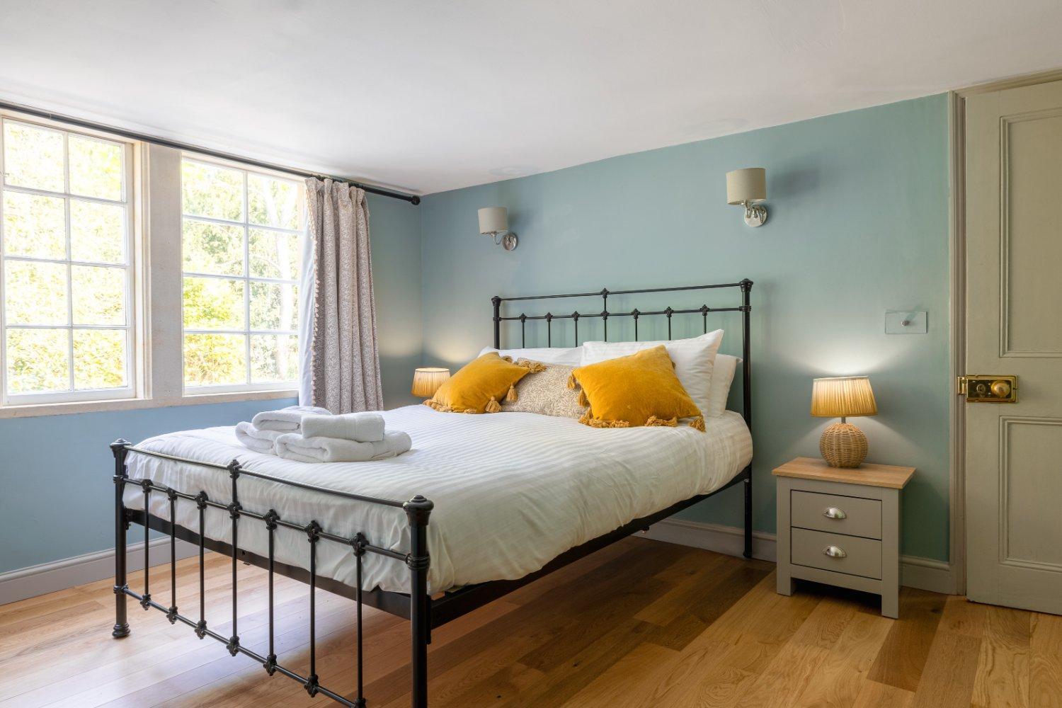 The School Rooms Estate Beautiful, Georgian Apartments With Private Heated Pool And Hot Tub Wifi And Parking Near Bath Box (Wiltshire) Exterior foto