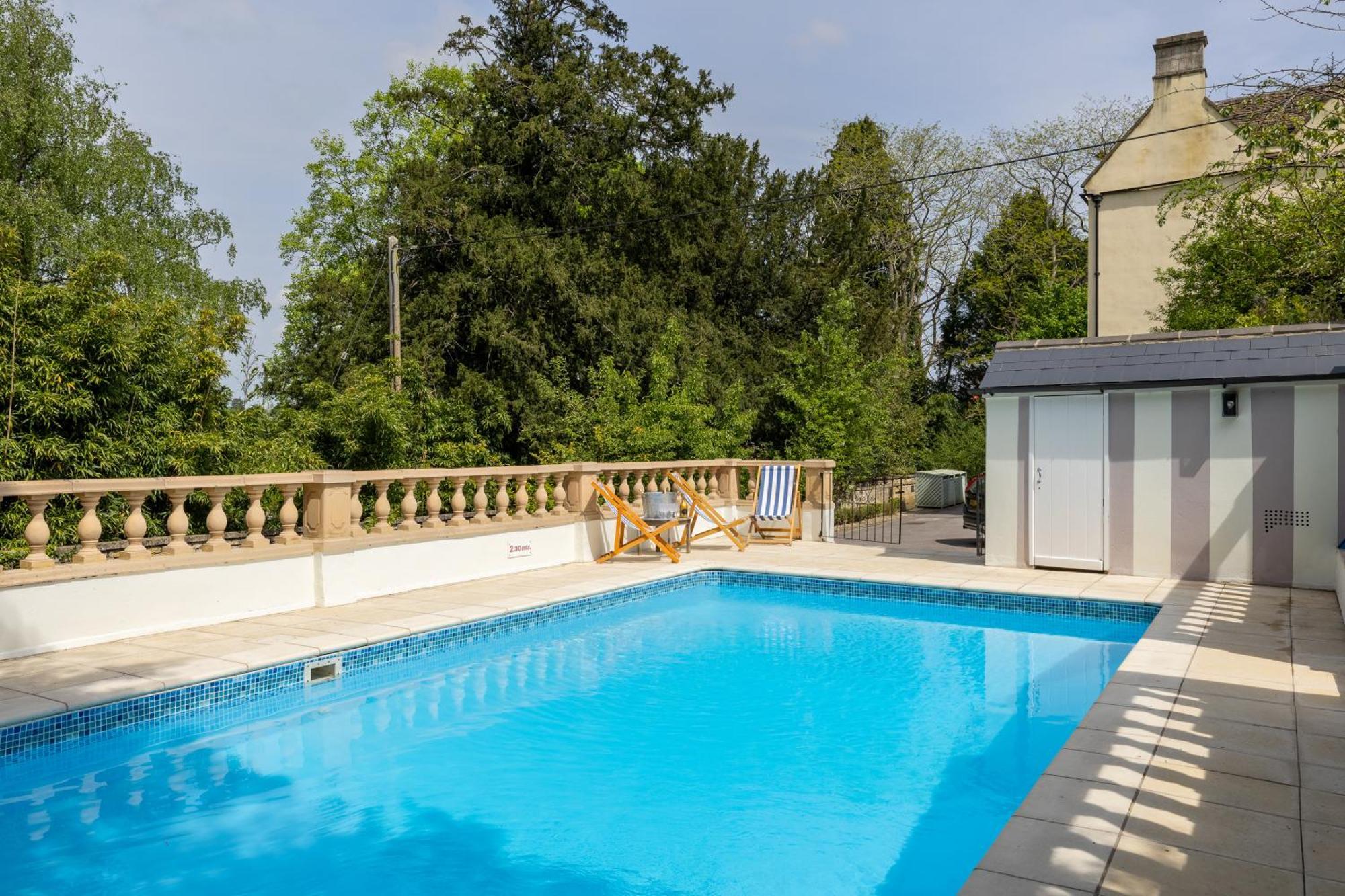 The School Rooms Estate Beautiful, Georgian Apartments With Private Heated Pool And Hot Tub Wifi And Parking Near Bath Box (Wiltshire) Exterior foto